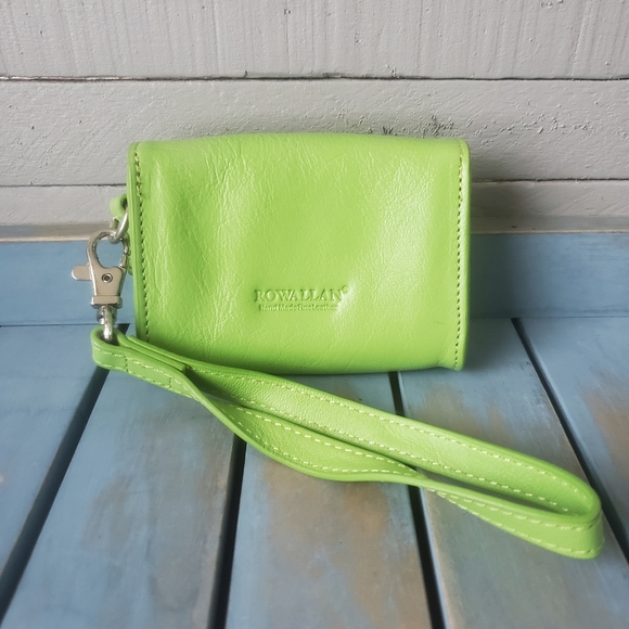 ROWALLAN OF SCOTLAND Leather Wristlet/Small Wallet Mini Bag Light Green - Picture 4 of 4